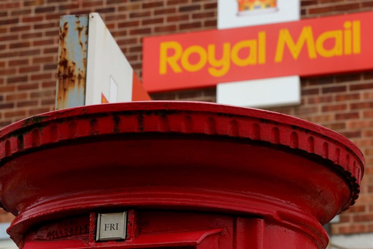 More than 90,000 Royal Mail Told their Final-Salary Pension is ‘Unaffordable’ and may close